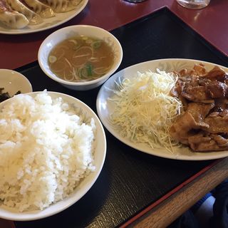 豚の生姜焼き定食(珍来 蒲生店 （チンライ）)