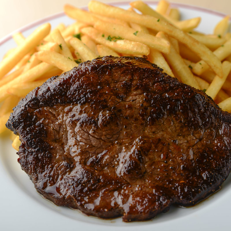 和牛のグリル(パリのワイン食堂)