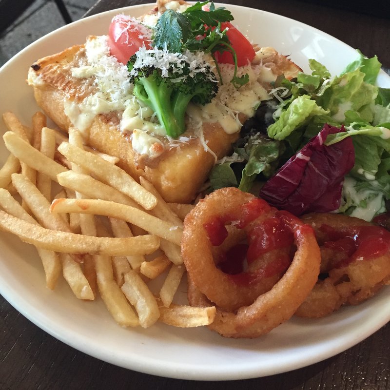 ツナとトマトのサラダフレンチトースト(A971 カフェ＆バール （エーキュウナナイチ【旧店名】A971 GARDEN）)