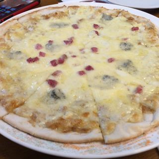 ゴルゴンゾーラのピザ(ビヤステーション 恵比寿ガーデンプレイス店)