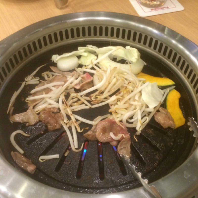 秘伝もみダレ手もみジンギスカン食べ放題(サッポロビール 千葉ビール園)