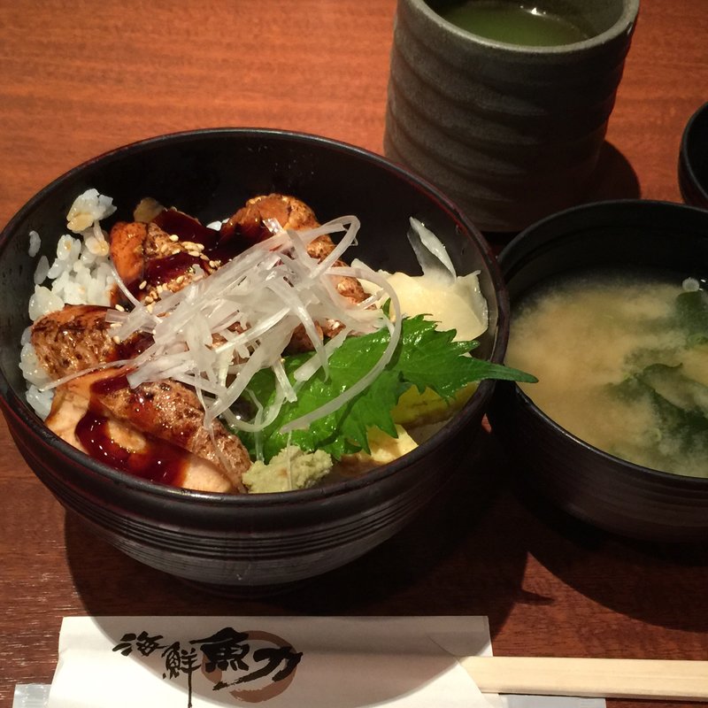 サーモン蒲焼き丼(わさび 大手町店)