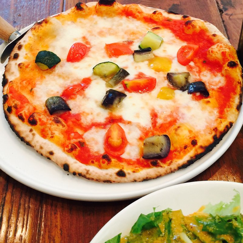 季節の野菜のピッツア(ピッツェリア マレンマ 大手町 )