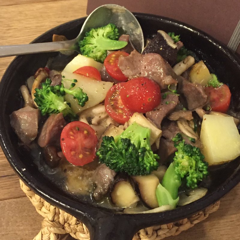 椎茸のアヒージョ(陶やかん)