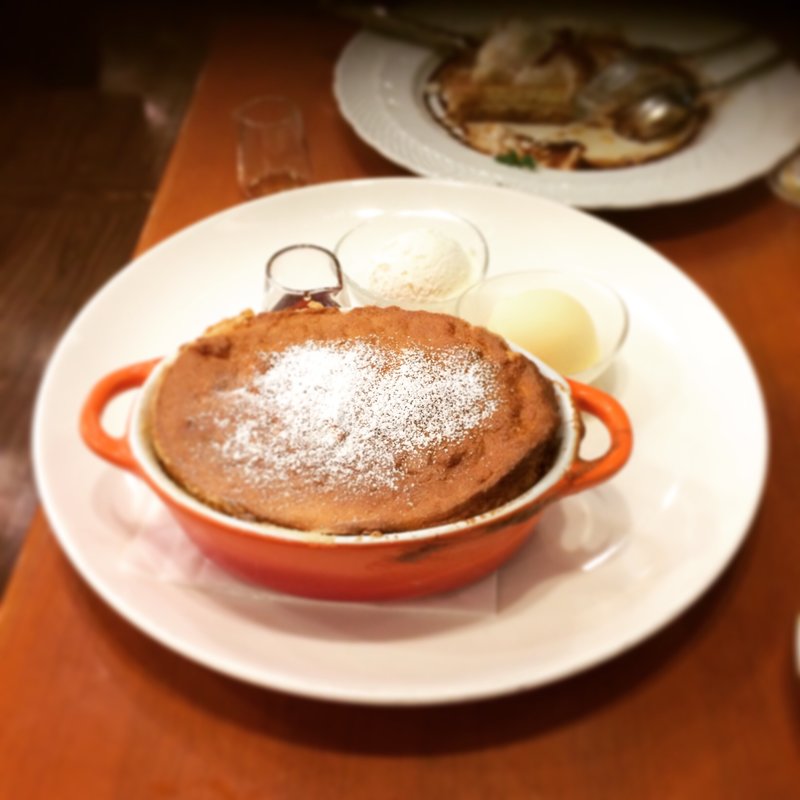 窯出しスフレパンケーキ(Cafe de Esola)