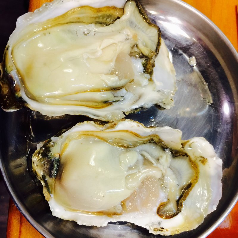 生牡蠣 大分杵築産(牡蠣とシャンパン 牡蠣ベロ)