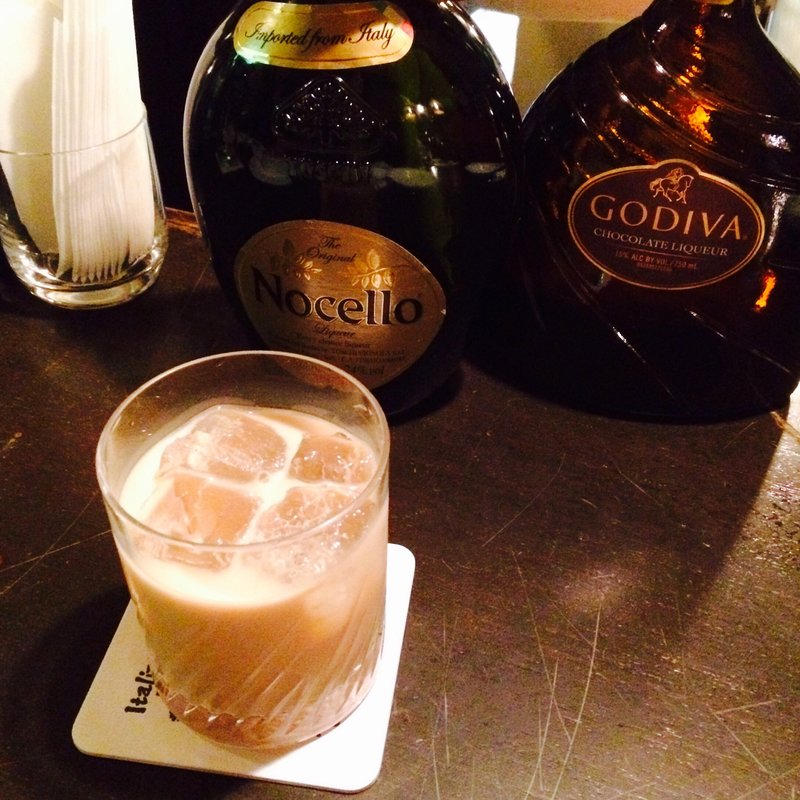 酒場のチョコミルク(どん底)