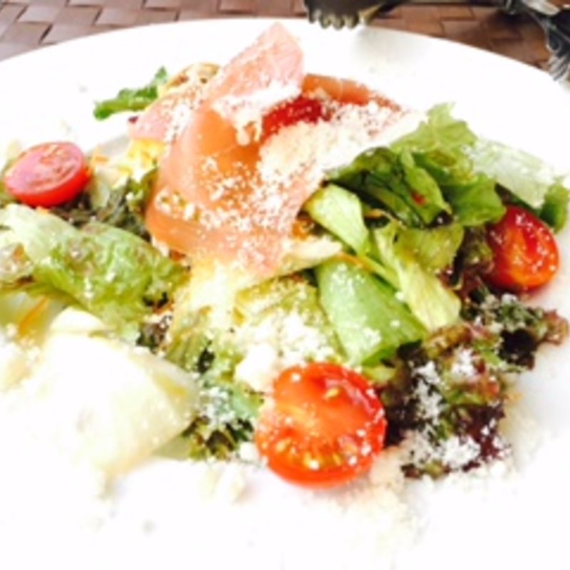 パルマ産プロシュートと野菜のサラダ(ミアボッカエミオ石神井公園店 （Mia Bocca）)