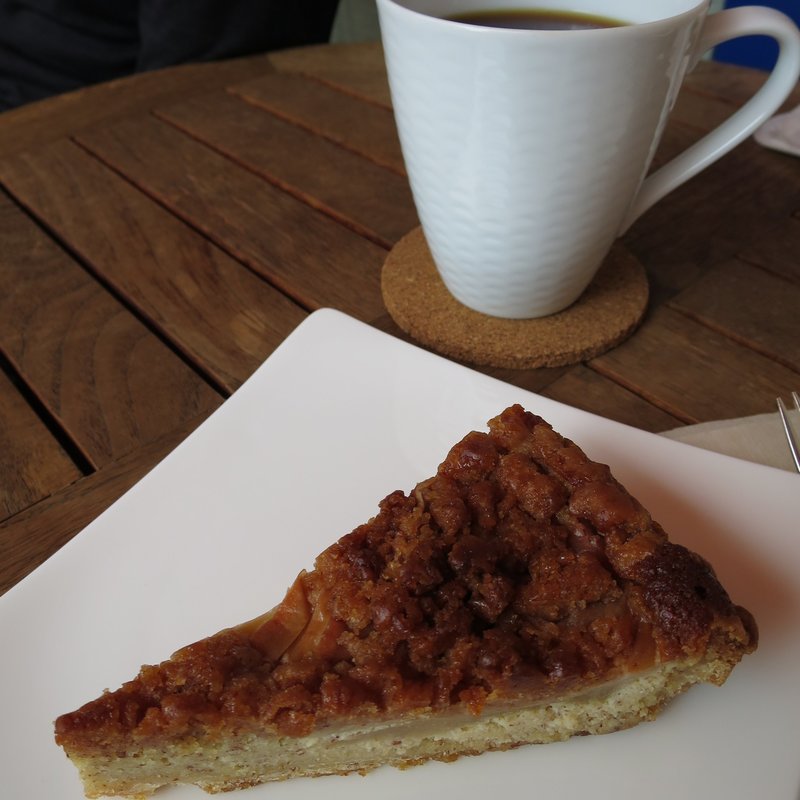 りんごのクランブルタルト(ミカフェート （Mi Cafeto）)