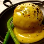 まるごと新玉ネギの窯焼きグリル(happy dining cLover （ハッピーダイニング クローバー）)