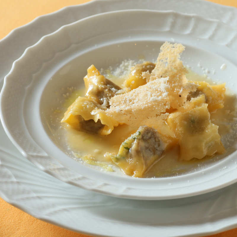 和牛のパスタ包み(リストランテ オステリア)