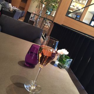 (スミレオオサカ （sumile OSAKA）)