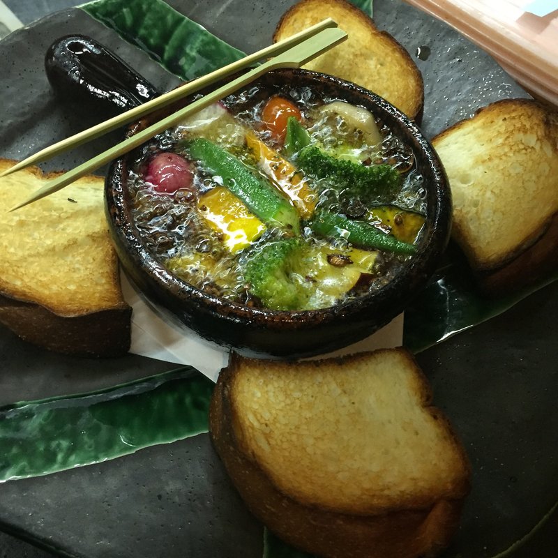 野菜のアヒージョ(くつろぎの美味家Uo（ウオ）)