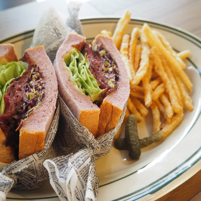 KAKA'AKO ローストビーフサンド(KAKA’AKO DINING ＆CAFE)
