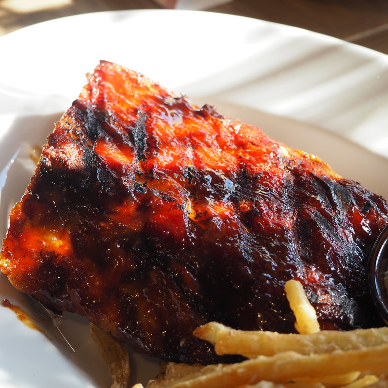 ジャックダニエルベイビーバックリブ(KAKA’AKO DINING ＆CAFE)