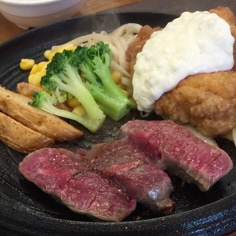 こだわりカットステーキ& チキン南蛮(Loffel レッフェル)