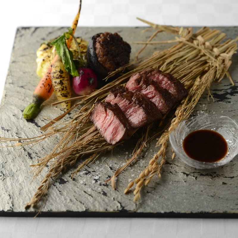 熟成肉の藁焼き(不風流)