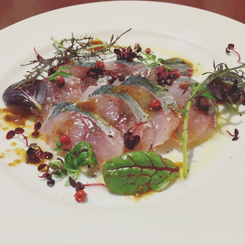 鯵のカルパッチョ(鉄板バルclap)