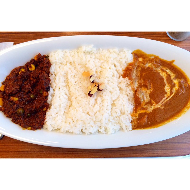 バターチキンとキーマ Mサイズ(CURRY UP -HARAJUKU-)