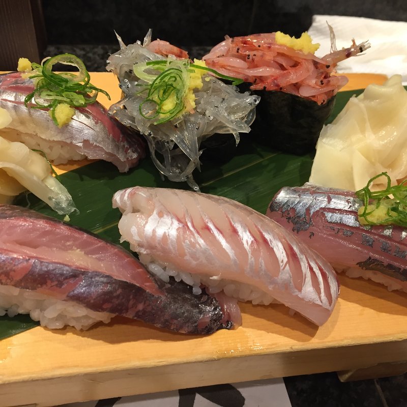 駿河3種と朝採れ3週間(魚がし鮨沼津港店)