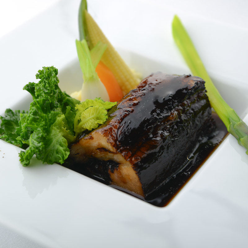 豚肩ブロックの煮込み(MAGRITTE with DaDa （マグリット ウィズ ダダ）)