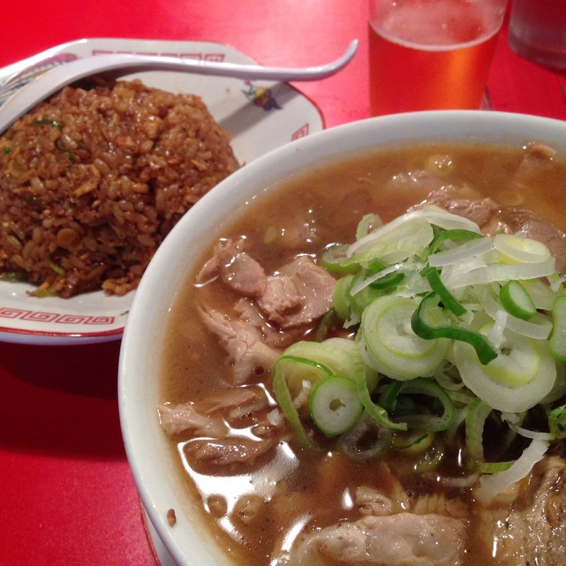 並＋小焼飯＋瓶ビール(末廣ラーメン本舗 仙台駅前分店  )