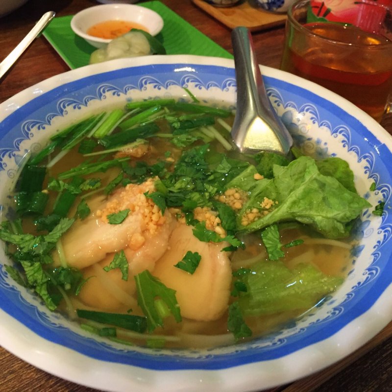 あっさり蒸し鶏のフォー(チョップスティックス 吉祥寺店)