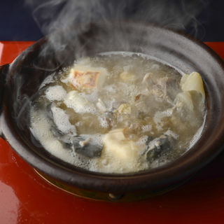 すっぽん鍋(京料理 百味尊 光仙 （こうせん）)