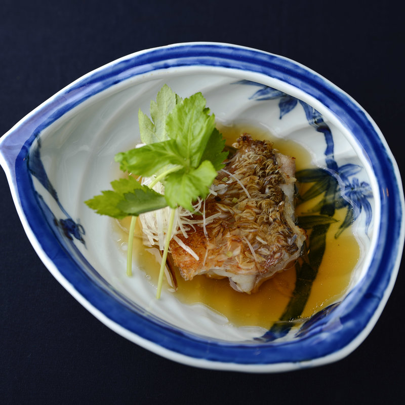 たらの鱗揚げ(京料理 百味尊 光仙 （こうせん）)