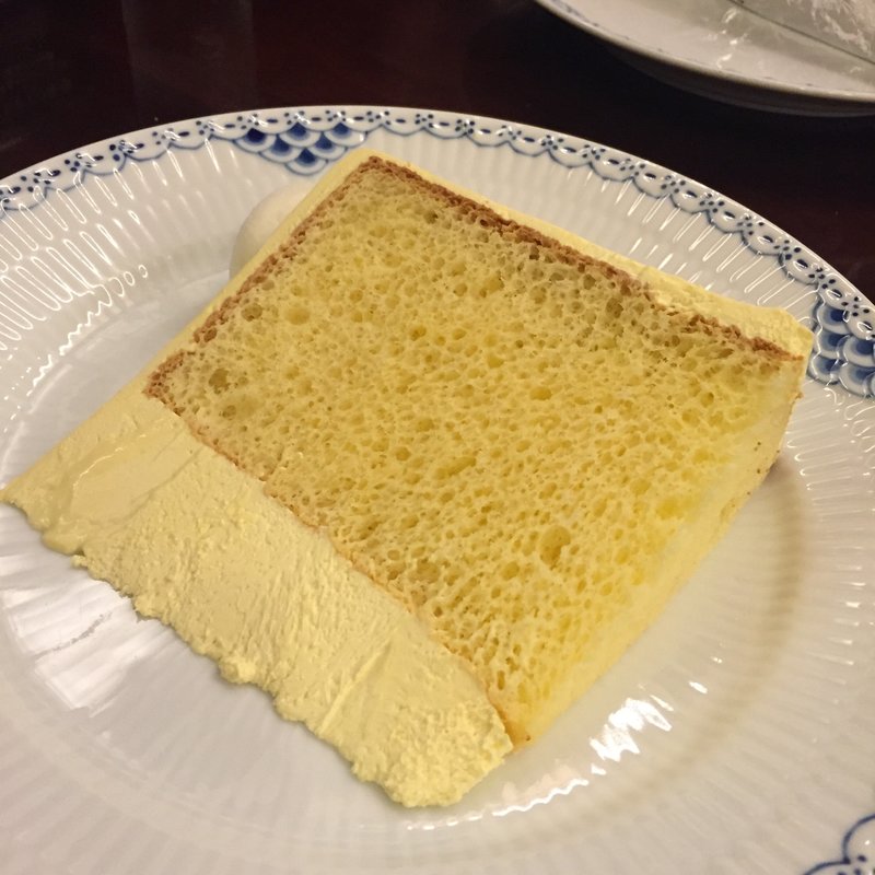 たまごシフォン(椿屋珈琲 六本木茶寮)