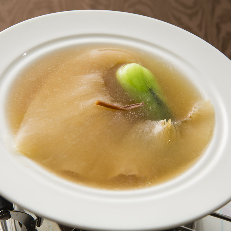 フカヒレの姿煮(中国料理 燦宮)