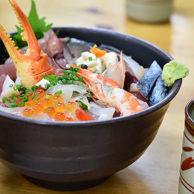 海鮮丼(おかもと鮮魚店  )