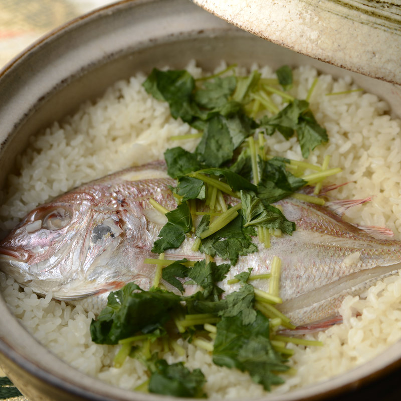 鯛の土鍋(京料理 四季cafe （キョウリョウリ シキカフェ）)