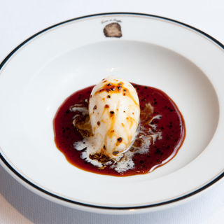 トリュフアイス(Terres de Truffes, Tokyo （テール・ド・トリュフ東京）)