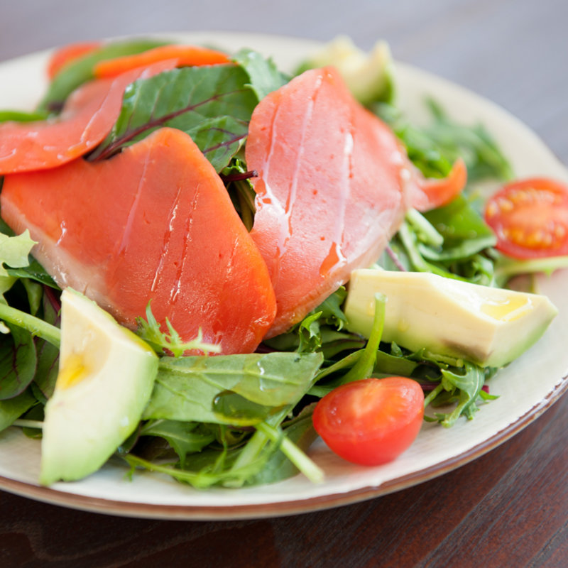 サーモンのカルパッチョ　サラダ仕立て(オービカ モッツァレラバー 東京ミッドタウン店)