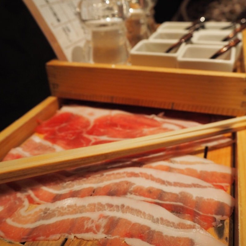 美肌コラーゲンしゃぶしゃぶセット(GINZA 春夏秋豚 横浜店)