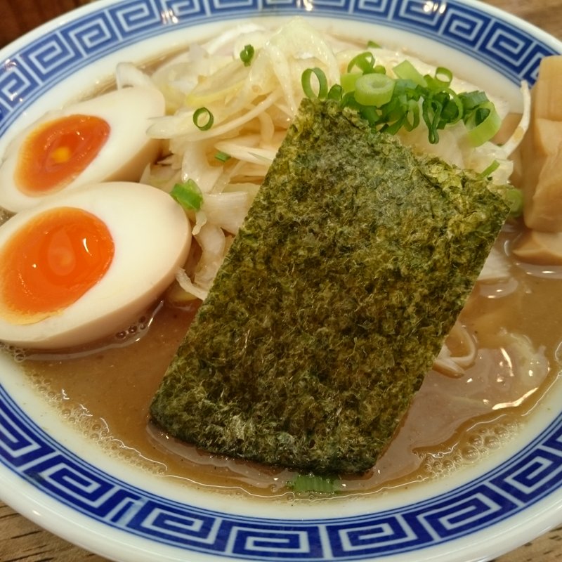 ネギラーメン （ バラチャーシュー ） + 味玉(山勝軒)