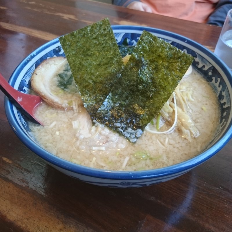 醤油豚骨らーめん 元気盛 （中盛）(活力豚骨ラーメン　大成屋 （おおなりや）)