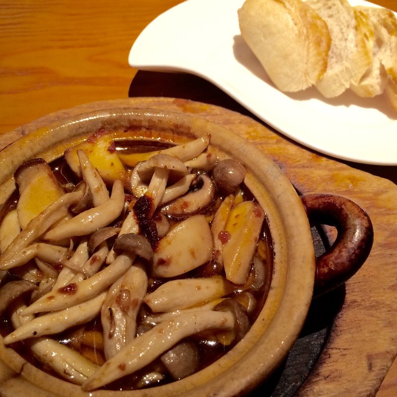 きのこのアヒージョ(農家の台所)