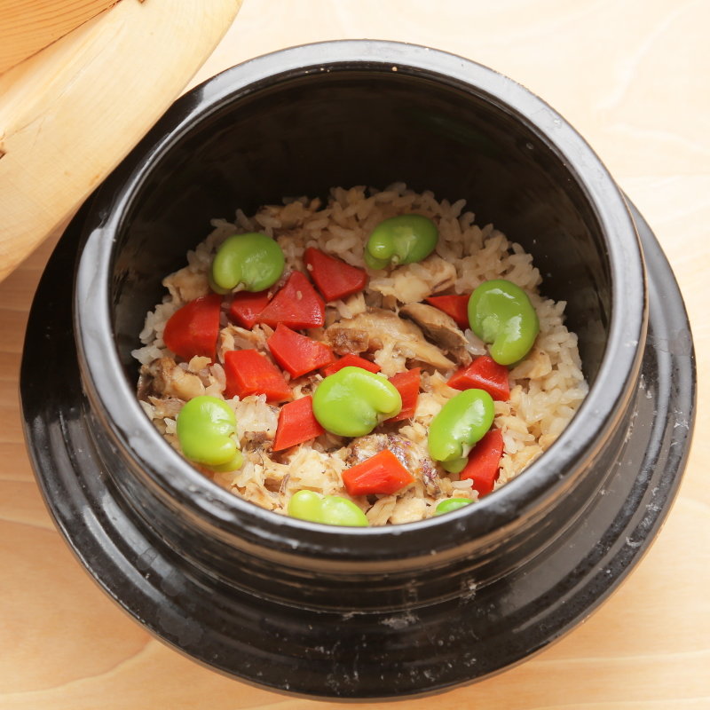 鯛とソラマメの御飯(おおたに )