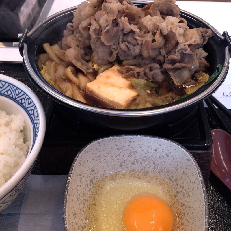 牛すき鍋大盛り肉増し(吉野家)