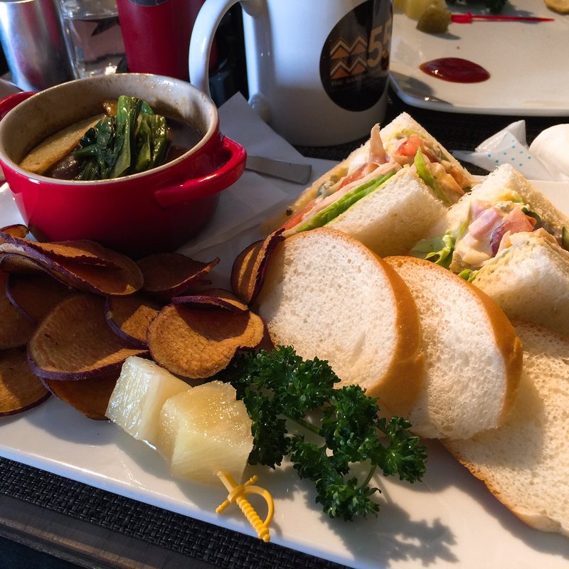 シェフ特製キャセローフ+ミニサンド(サラダ、スープ、ドリンク付((55（フィフティーファイブ）)