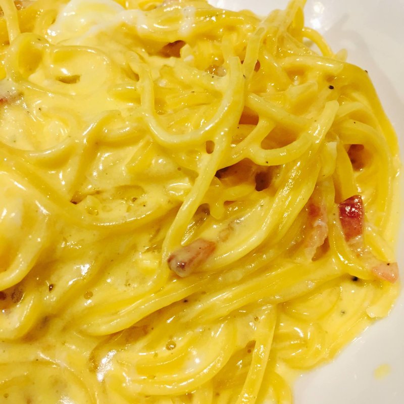 トリュフ風味のカルボナーラ(ワインビストロ Dai)