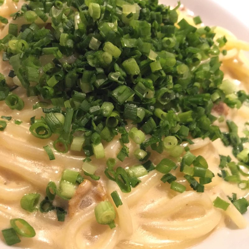 ウニと青ネギのクリームソース(ワインビストロ Dai)