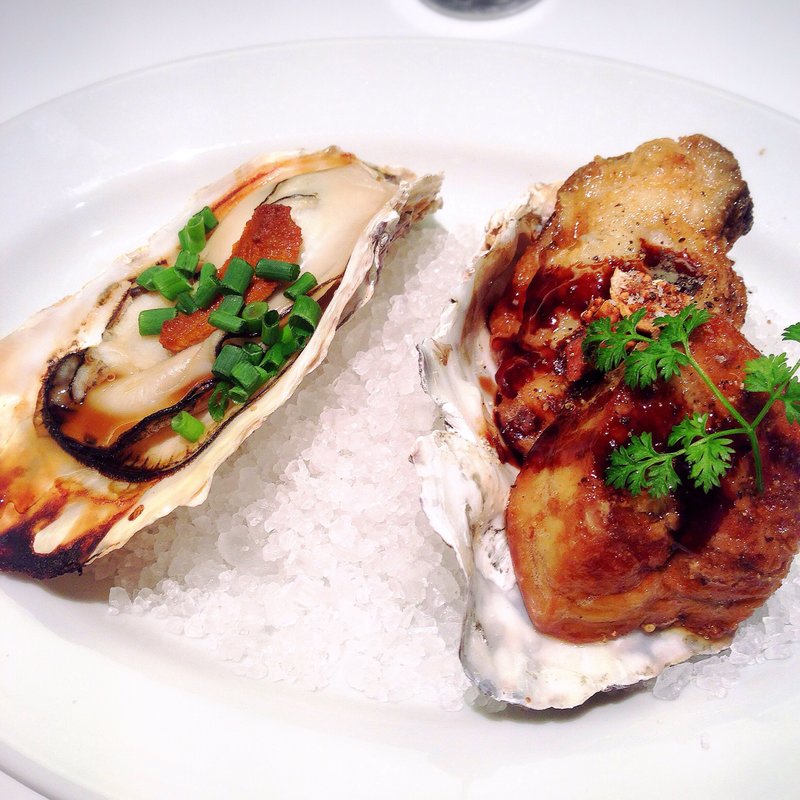 牡蠣のソテー フォアグラ添え(ＧＵＭＢＯ＆ＯＹＳＴＥＲＢＡＲ東京駅八重洲地下街店)