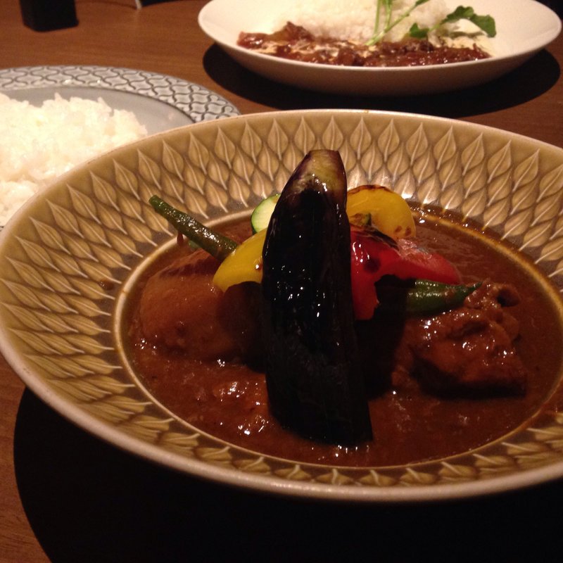 骨つき鶏のカレー(Cafe Bibliotic Hello! （カフェ ビブリオティック ハロー！）)