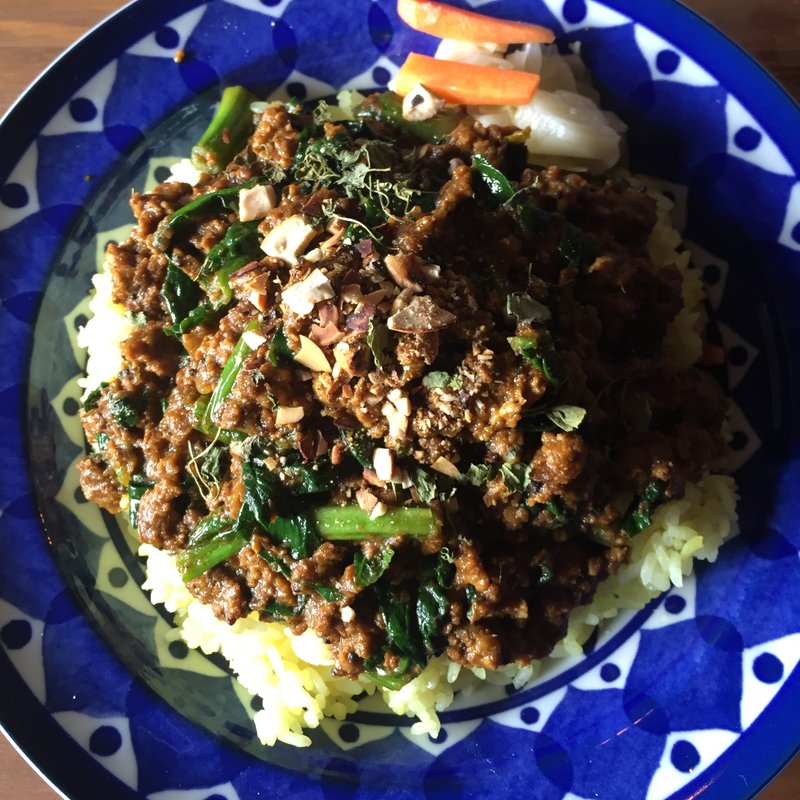 ドライキーマとチキンカレー(喫茶ラクタ )