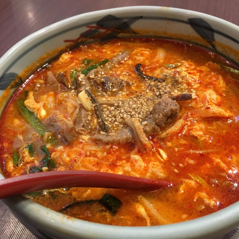 焼肉屋さんのユッケジャンラーメン(焼肉コーナー)