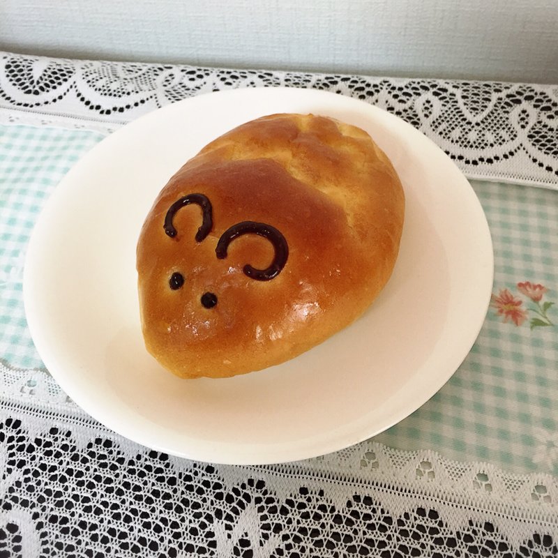 はりねずみ(ピーナッツクリーム)(ぱん工房 きのは)