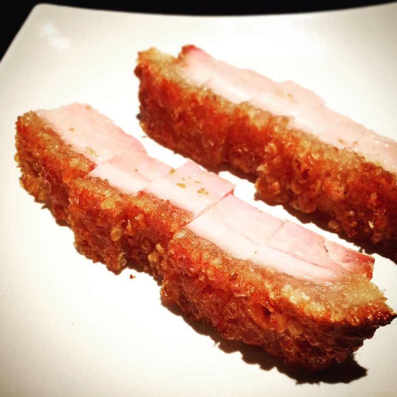 カリカリ豚肉(尖沙咀(チムサーチョイ))